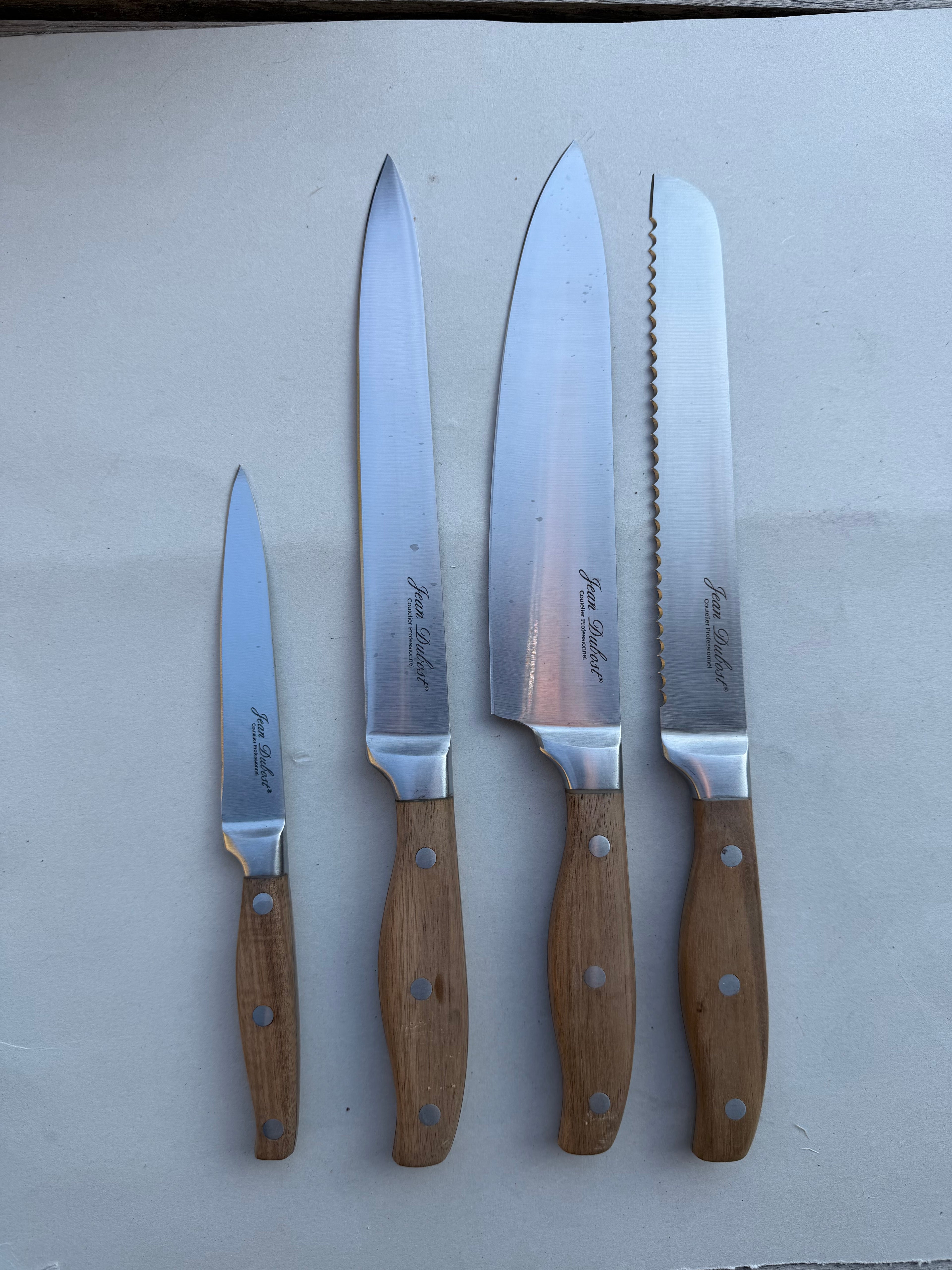 Set Jean Dubost
